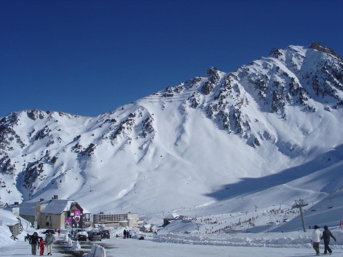Appartement Au Pied Des Pistes La Mongie Bagian luar foto
